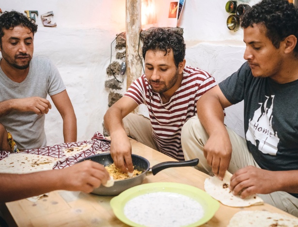 Refugiados do Iêmen jantam juntos em Jeju, na Coreia do Sul  - Jun Michael Park/The New York Times