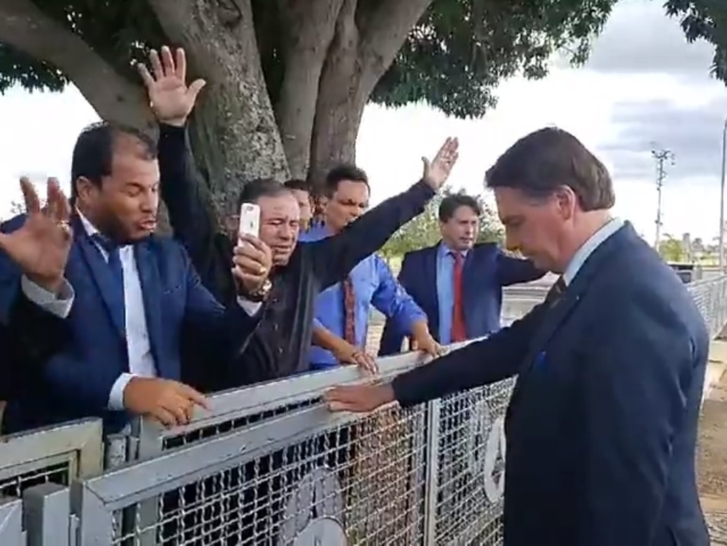 Para evangélicos, fala de "ditadura gayzista" de Bolsonaro ecoará menos