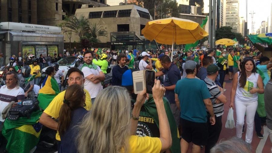 Manifestantes desrespeitam isolamento social e fazem ato pró-Bolsonaro e anti-Doria em São Paulo, no dia 19 - Aiuri Rebello/UOL