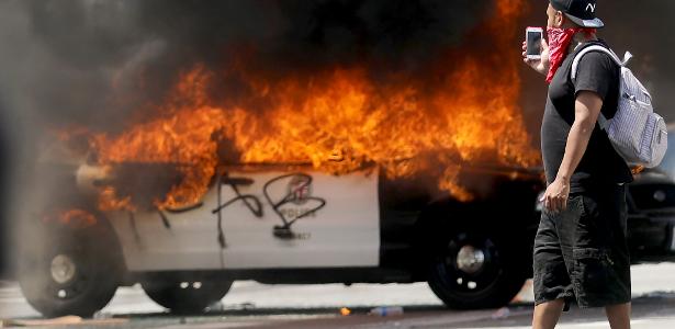 Homem asfixiado por policial | Protestos contra morte de Floyd desafiam toque de recolher nos EUA