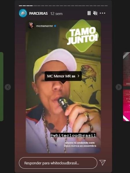 MC Menor mostra nos stories do Instagram cigarro eletrônico recebido - Reprodução/Instagram