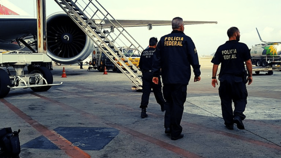 Agentes da Polícia Federal no Aeroporto Internacional de Guarulhos