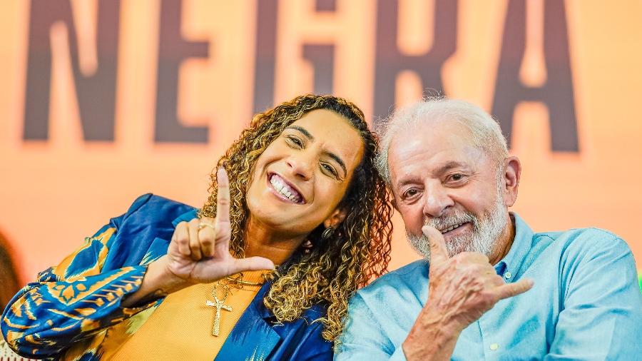 O presidente Lula lança o Plano Juventude Negra Viva ao lado da ministra Anielle Franco, em março de 2024 O presidente Lula lança o Plano Juventude Negra Viva ao lado da ministra Anielle Franco, em março de 2024