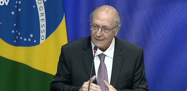 Alckmin admite que governo pode prorrogar subsídio ao diesel