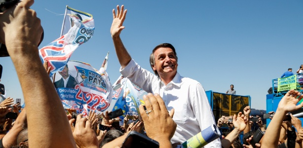 Jair Bolsonaro durante carreata no Distrito Federal, em 5 de setembro