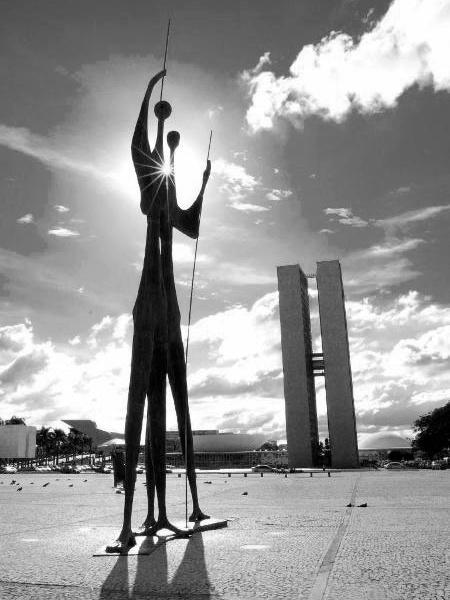 Praça dos Três Poderes, em Brasília; FNP pede harmonia entre Legislativo, Executivo e Judiciário - Bruno Pinheiro/Setur-DF