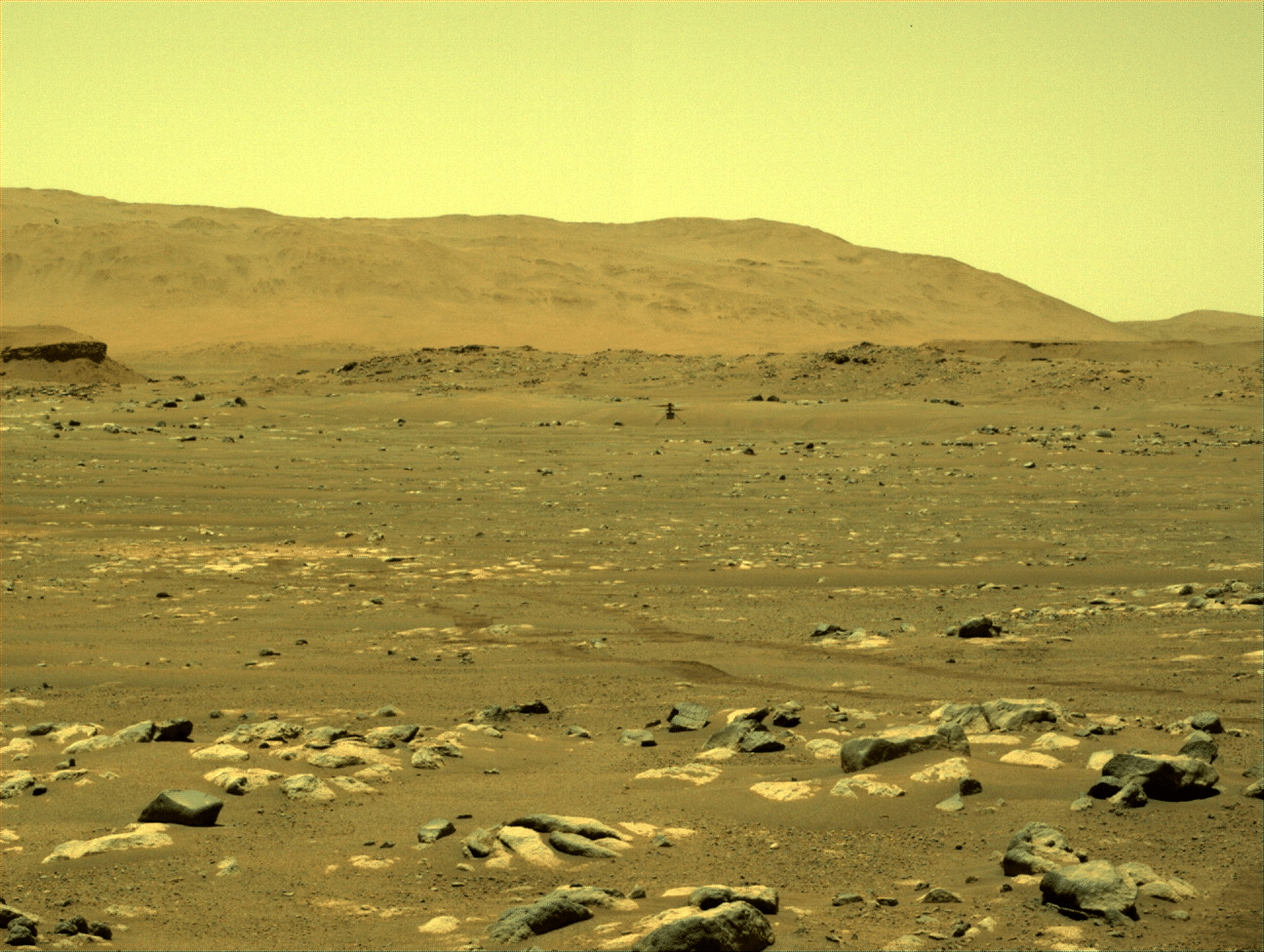 Panorama do solo de Marte em foto feita em 19 de abril pela câmera Navcam - Nasa/JPL-Caltech