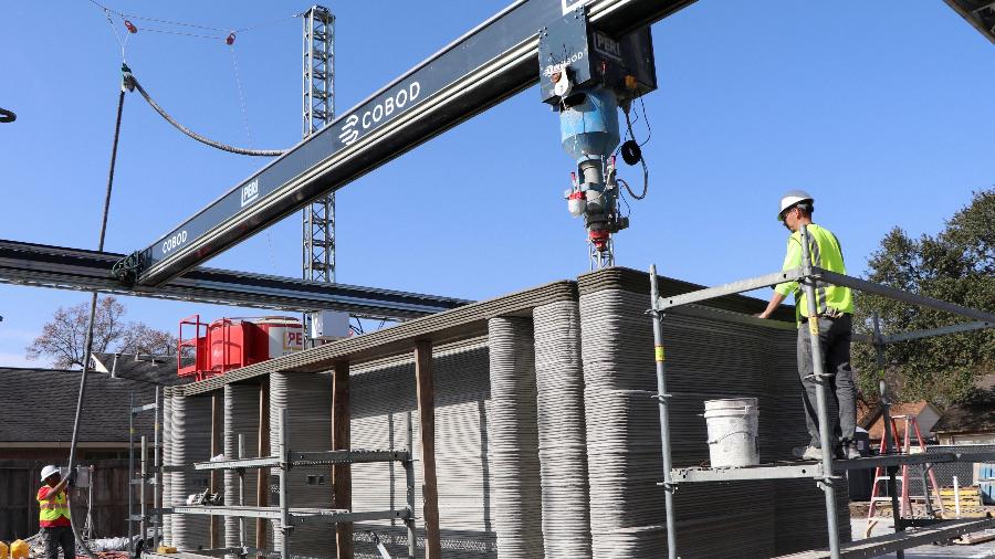 Impressora 3D industrial de 12 toneladas é usada para construção de casa em Houston, no Texas (EUA) - Evan Garcia/Reuters