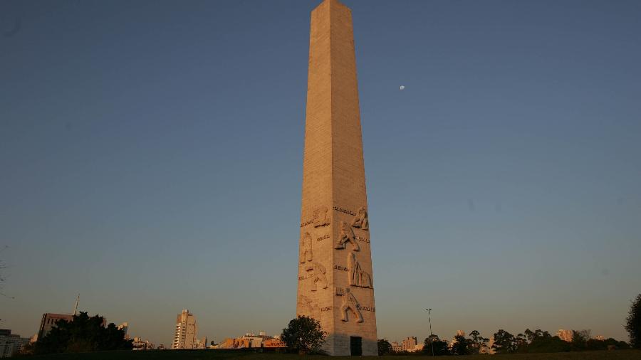 Obelisco em São Paulo faz homenagem à Revolução Constitucionalista de 1932 Obelisco em São Paulo faz homenagem à Revolução Constitucionalista de 1932