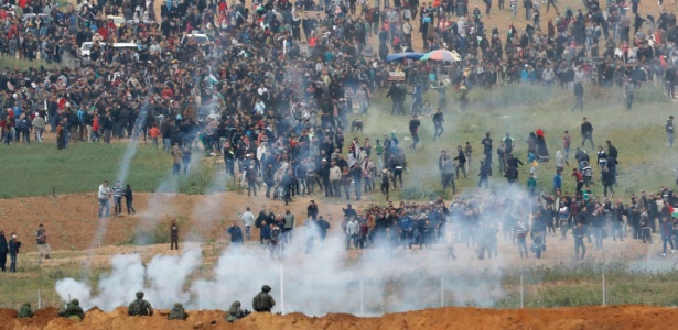 Protesto de palestinos na fronteira de Gaza - Jack Guez/AFP Photo