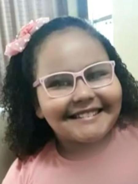 Anna Carolina de Souza Neves, 8 anos, vítima de bala perdida em Belford Roxo, no Rio de Janeiro - Rede Globo/Reprodução