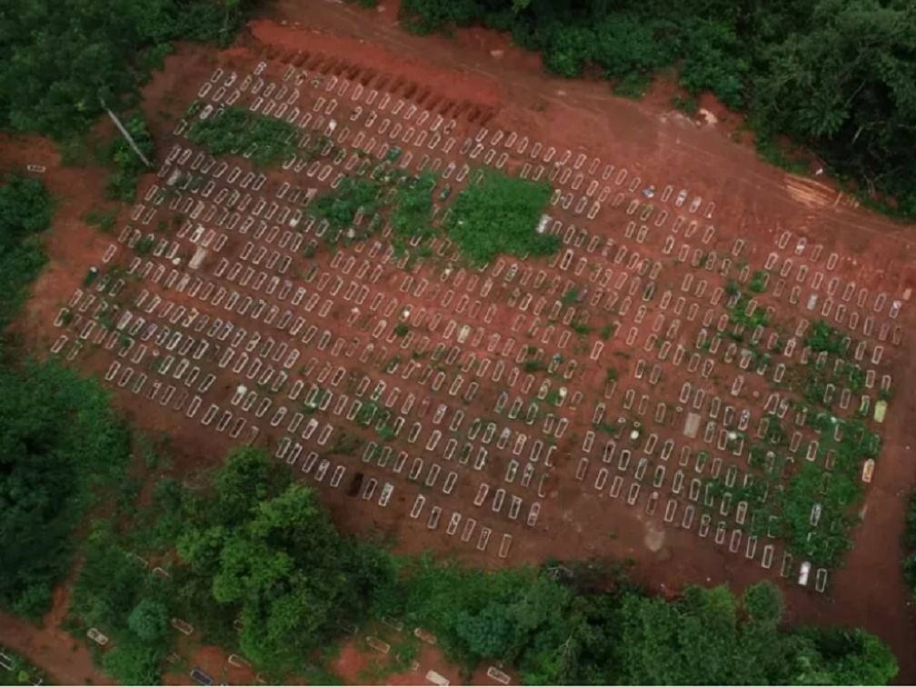 Pandemia completa 1 ano com Brasil como nova ameaça