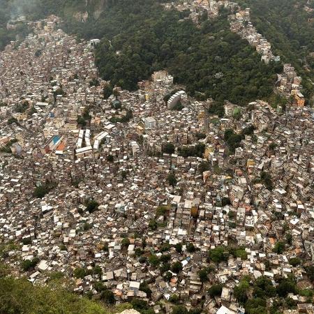 Vista da favela da Rocinha, no Rio de Janeiro. 