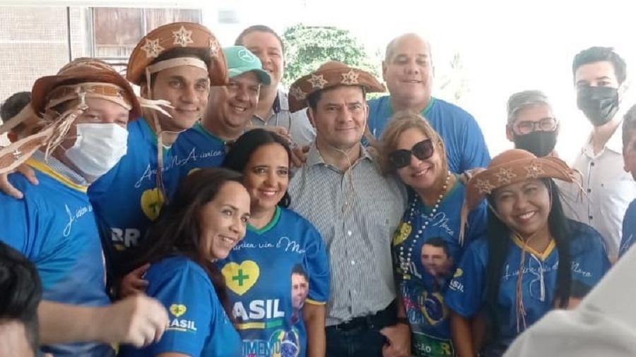 O presidenciável Sergio Moro usa chapéu de couro durante passagem por Recife (PE) - Reprodução/Redes Sociais