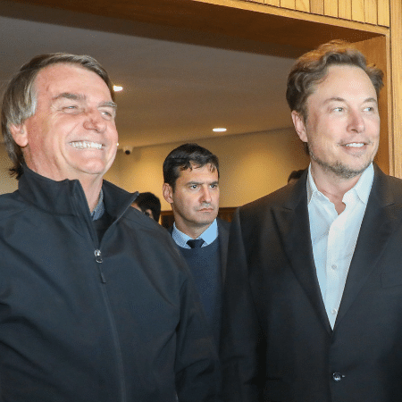 Bolsonaro postou vídeo ao lado do dono do X (antigo do Twitter) quando os dois se encontraram, em 2022