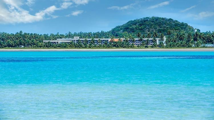 Praia do Salgado, uma das mais bonitas de Japaratinga (AL)