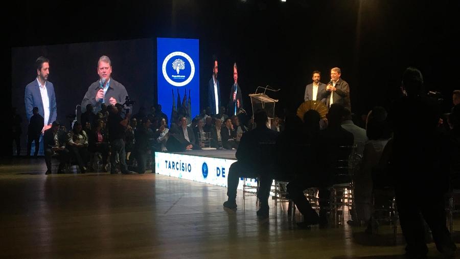 Ricardo Nunes e Tarcísio de Freitas em evento do Republicanos - Saulo Pereira Guimarães/UOL