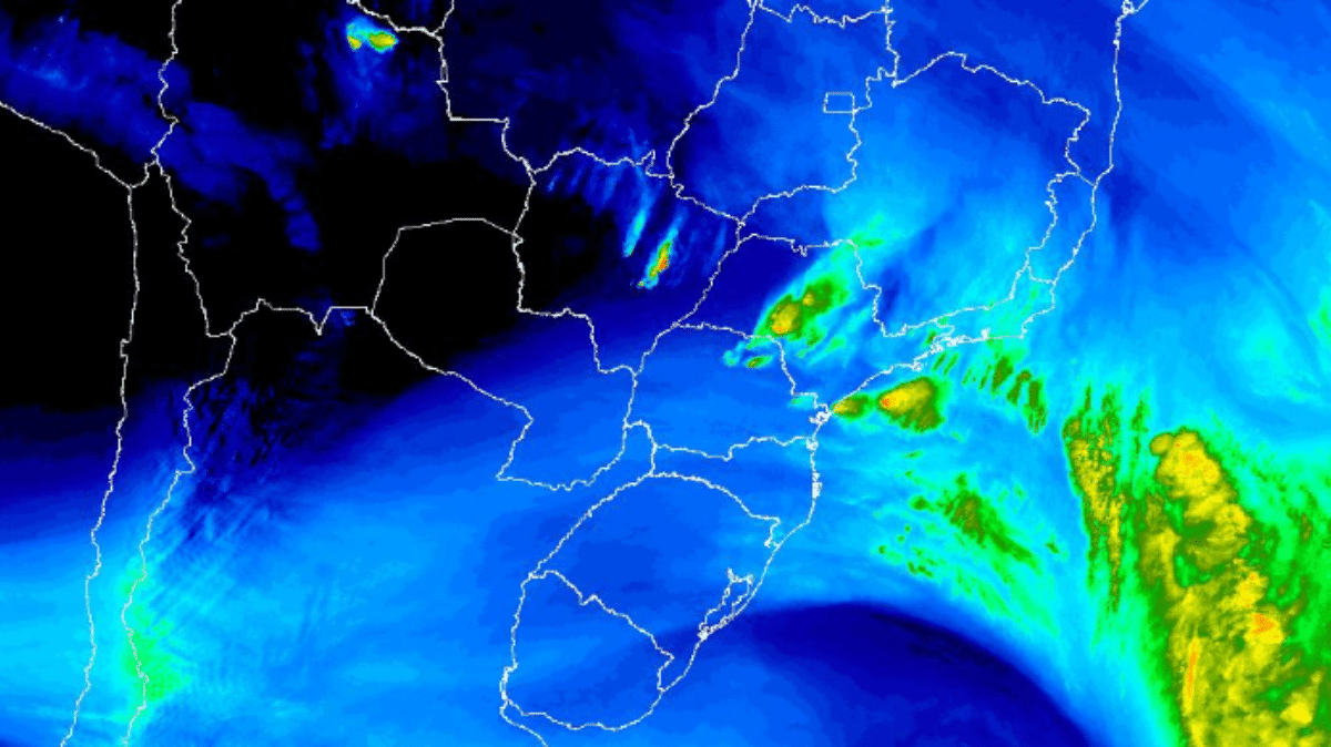 7.ago.2026 - Imagem de vapor d'água feita por satélite e disponibilizada às 17h30 pelo Inmet mostra ciclone-bomba - undefined