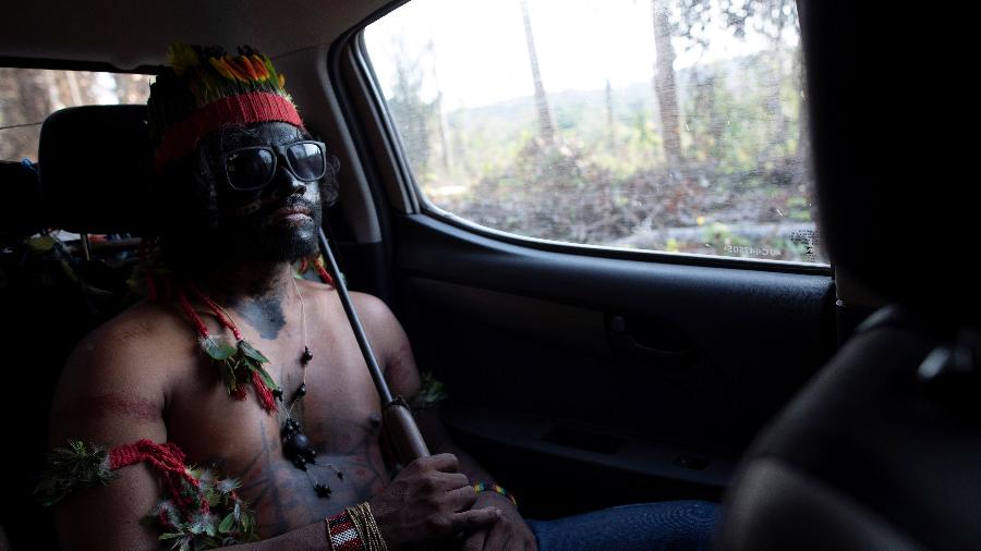 10.set.2019 - Em foto de arquivo, indígena Guajajara "guardião da floresta" busca por madeireiros ilegais perto da cidade de Amarante, no Maranhão - Ueslei Marcelino/Reuters