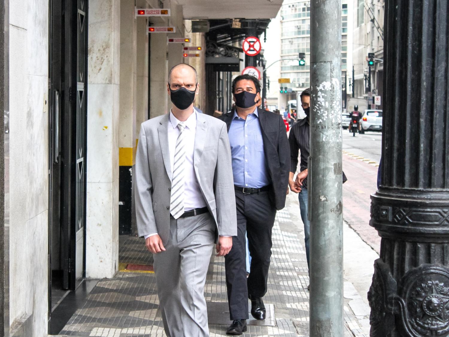 29 set. 2020 - Bruno Covas (PSDB) chega à sede da Associação Comercial, no centro de São Paulo, para participar de um ciclo de debates - Bruno Escolastico/Photopress/Estadão Conteúdo