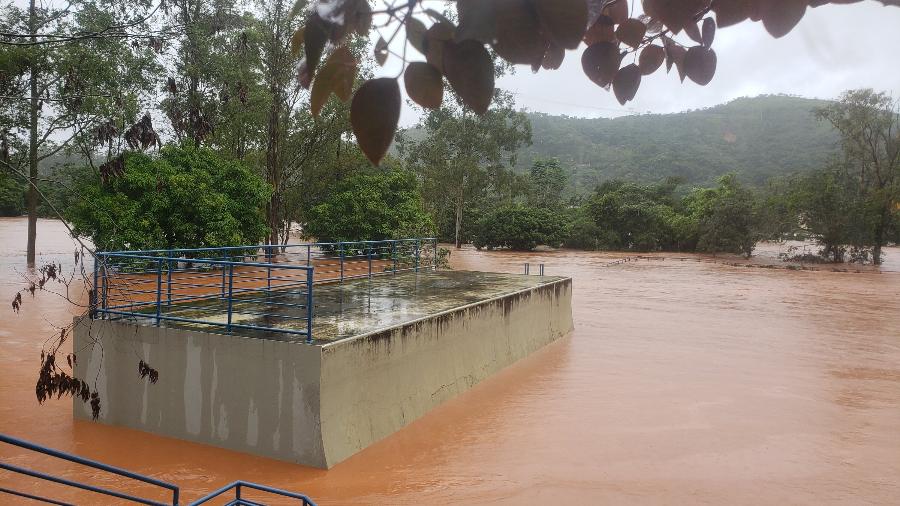 Bairro Honório Bicalho, na cidade de Nova Lima (MG), ficou inundado após fortes chuvas - Agência Estado