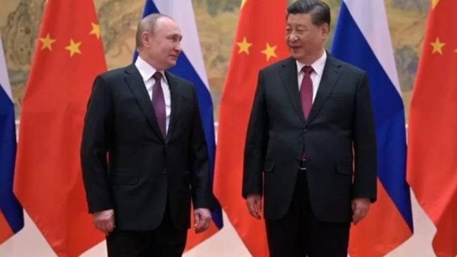 Putin e Xi Jinping reunidos em 4 de fevereiro de 2022, em Pequim - Getty images