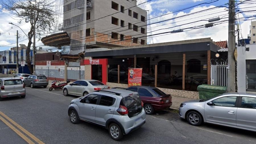 Crime foi registrado dentro de churrascaria de Belo Horizonte no sábado (3) - Reprodução/Google Street View