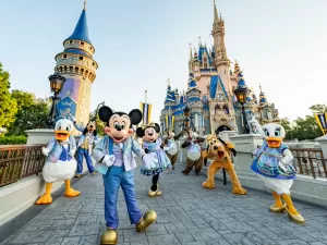 Disney reabrirá parques após passagem do furacão Milton na Flórida