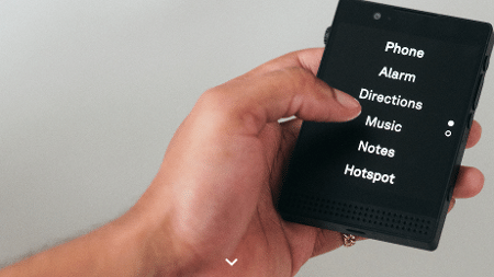 Light Phone III: Startup lança celular para quem não quer distrações