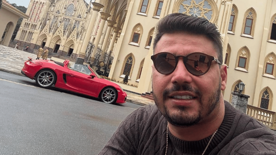 Nas redes sociais, Rodrigo costumava postar fotos de viagens, carros e motos de luxo ao lado de amigos e da família - Reprodução/Facebook