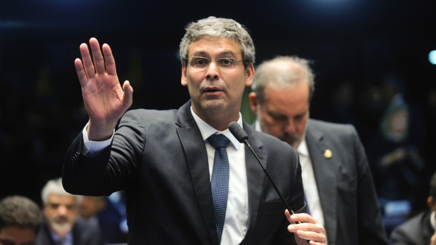 10.ago.2016 - O senador Lindbergh Farias (PT-RJ) - Marcos Oliveira/Agência Senado