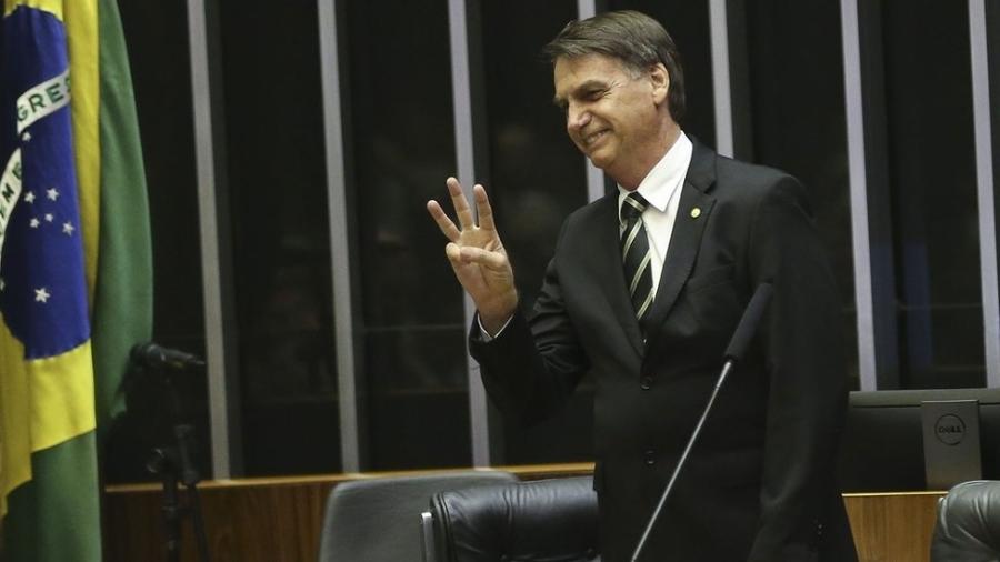 Bolsonaro no Congresso em foto do final de 2018, quando tinha acabado de ser eleito; a disputa entre presidente e parlamentares pelo controle de R$ 30 bilhões chegou a um desfecho após acordo entre as duas partes - José Cruz/Agencia Brasil