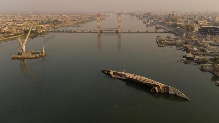 Iate de Saddam Hussein está deitado em rio no Iraque e atrai turistas - AFP/Getty Images