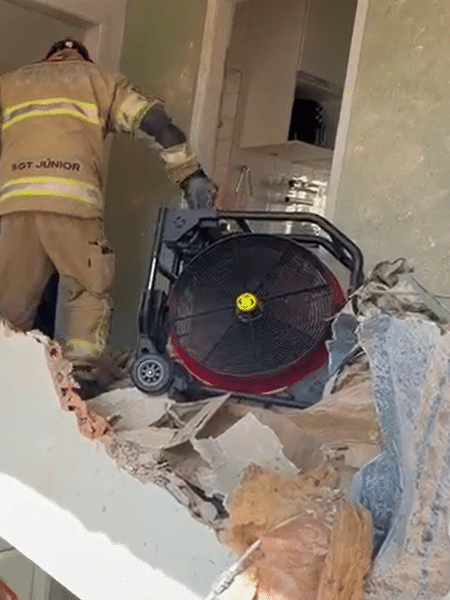 Imagens mostram destruição no interior de prédio atingido por avião em BH 