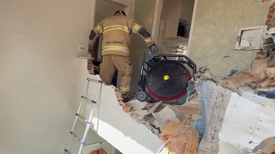 Imagens mostram destruição no interior de prédio atingido por avião em BH 