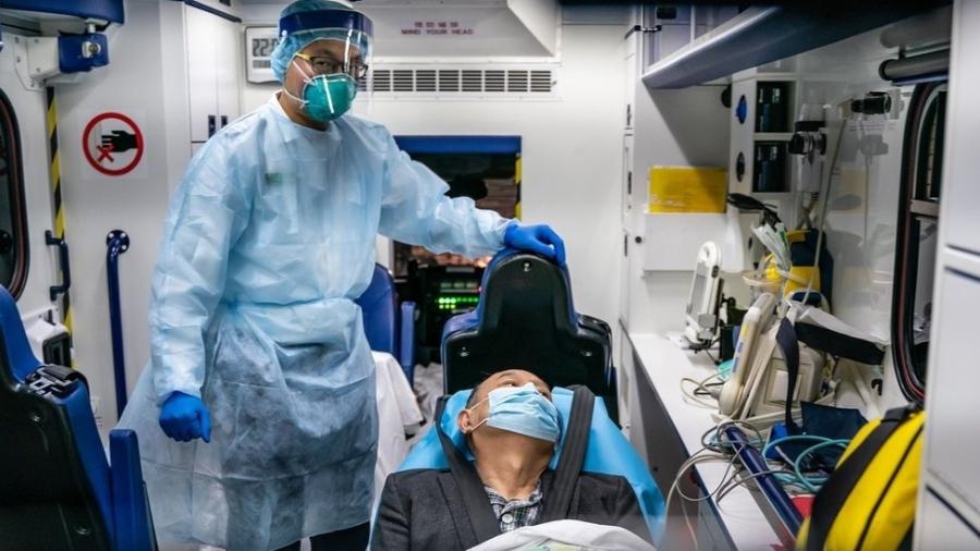 Todos os 99 pacientes levados ao hospital Jinyintan com coronavírus tiveram pneumonia - Getty Images