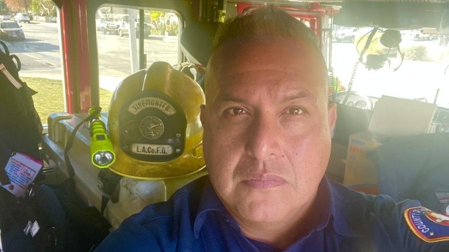 Humberto Agurcia é paramédico dos bombeiros de Los Angeles, Califórnia - Cortesia Humberto Agurcia