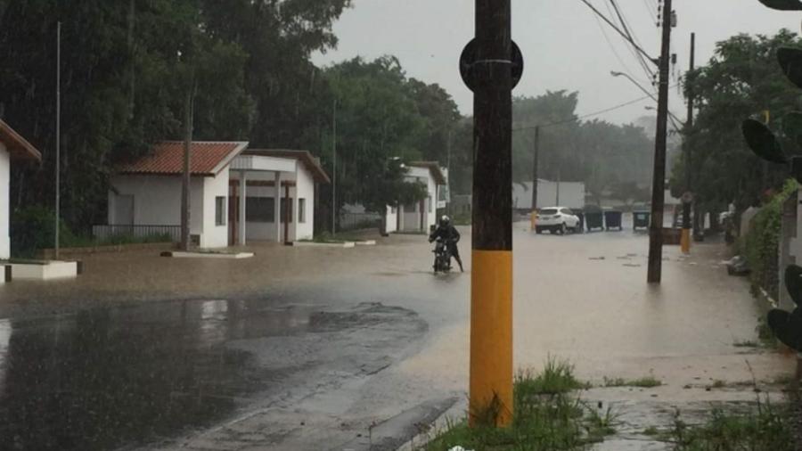 As chuvas em São Paulo provocaram o aumento das águas no rio Tietê, que transbordou no interior  - Divulgação/Prefeitura de Tietê