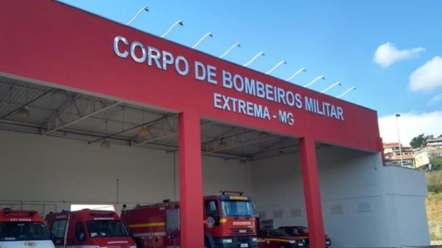 Os bombeiros conseguiram resgatar três senhoras que ficaram presas no terceiro andar - Divulgação/Prefeitura de Extrema