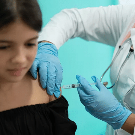 A campanha irá promover vacinação contra sarampo e gripe - Getty Images