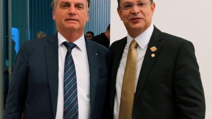 O MPE votou pela improcedência de uma ação protocolada no TSE em que o PT que afirma que o presidente Jair Bolsonaro (PL) realizou campanha eleitoral antecipada ao lado do deputado federal Sóstenes Cavalcante (PL-RJ) no fim de abril - Divulgação
