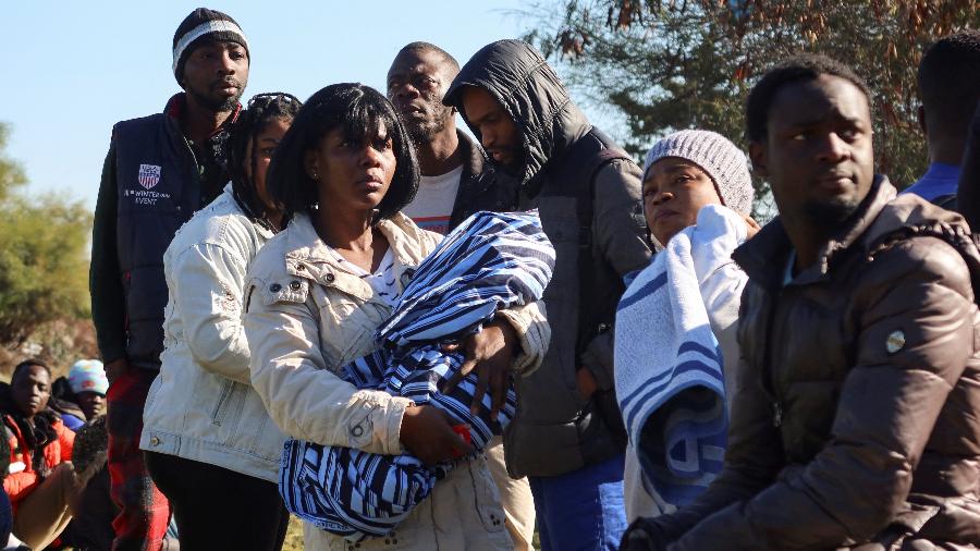 Dezenas de migrantes da África subsaariana morreram nas últimas semanas ao longo da costa da Tunísia devido ao naufrágio de embarcações. - Jihed Abidellaoui/Reuters