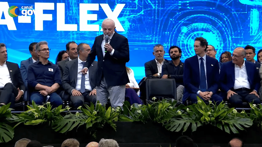 O presidente Lula fala em evento em Minas Gerais