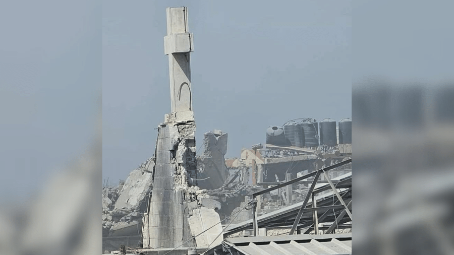 Imagem mostra destruição de igreja Imagem mostra destruição de igreja