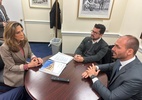 Paulo Figueiredo doou a deputada dos EUA autora de lei contra Moraes