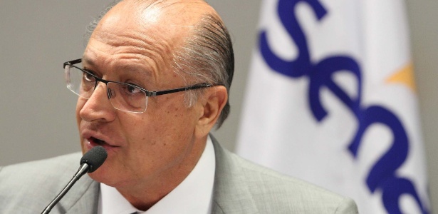 23.abr.2018 - Ex-governador Geraldo Alckmin participa de evento na Fecomercio em São Paulo