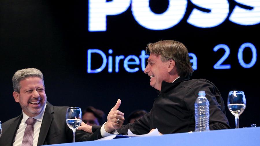 26/05/2022 - Arthur Lira (PP) com Jair Bolsonaro (PL) durante evento para industriais em Belo Horizonte - Estevam Costa/PR