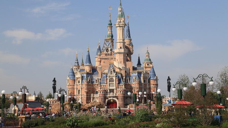 O Shanghai Disney Resort, complexo que inclui o parque de diversões, exigiu teste de covid-19 dos visitantes, que ficaram retidos - Reprodução/Wikipedia