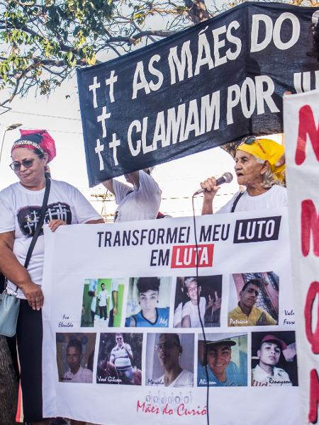 Ato reúne movimento Mães do Curió, em Fortaleza - Lucianna Silveira/Divulgação