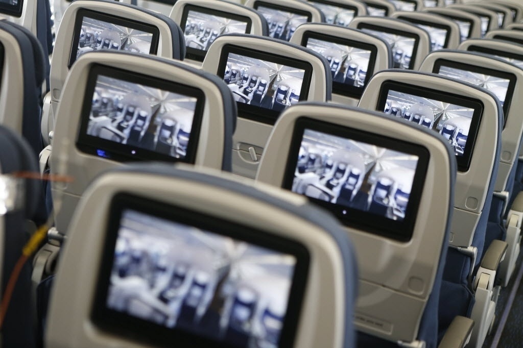 07.jun.2015 - A TAM informou que a configuração dos primeiros três aviões A350 XWB terá 30 poltronas na classe executiva e 318 na econômica. Cada fileira da econômica terá nove assentos de 45,72 cm de largura. A aeronave pode conter diferentes configurações, dependendo da companhia aérea - Junior Lago/UOL